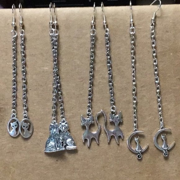 CAT Charm fishhook earwire earrings, long dangle earrings w/silver metal chain - Picture 2 of 3